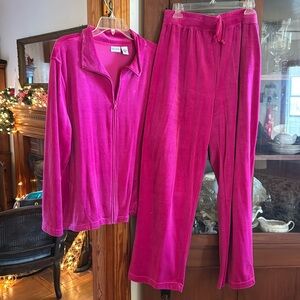 Kim Rogers 1x Fuchsia Velour Set